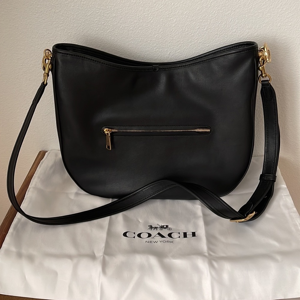 Coach Black Leather Hobo Shoulder Bag with Gold Hardware - Picture 4 of 7